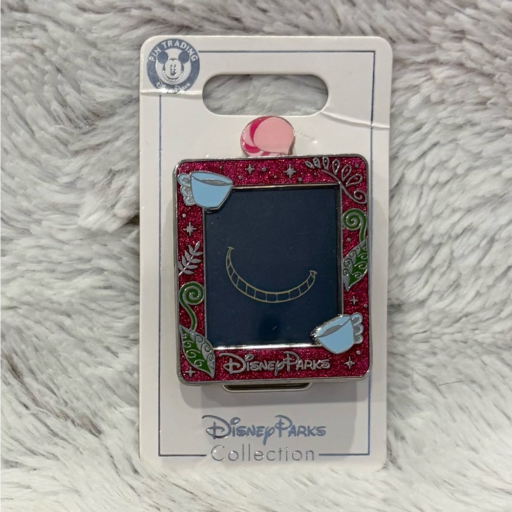 Disney Parks Cheshire Cat Alice Magic Slider Trading Pin NEW